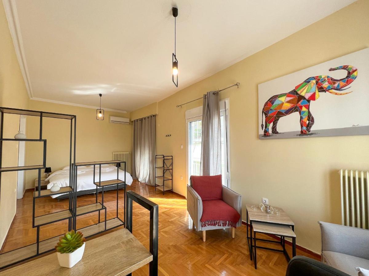 Chiou Spacious 90Sqm Apt In Atina Dış mekan fotoğraf