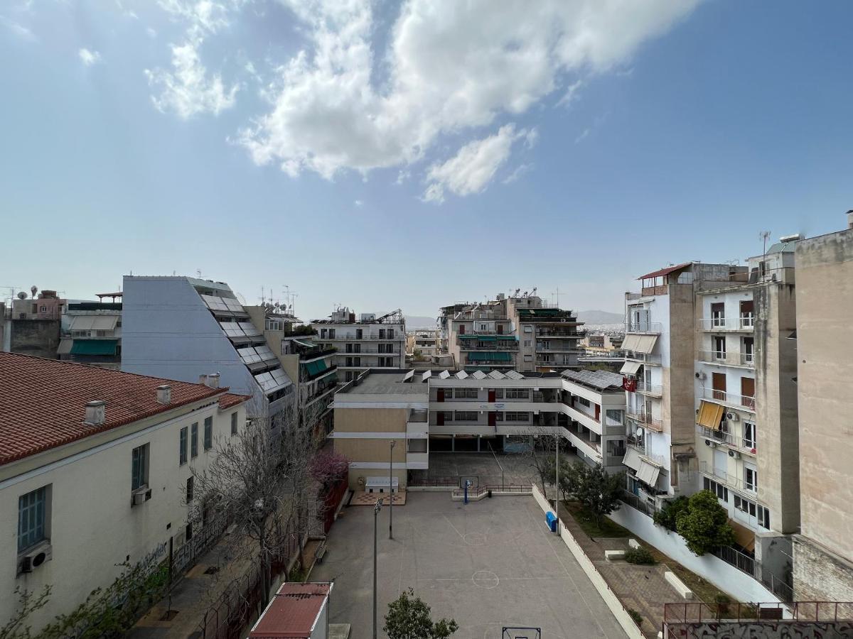 Chiou Spacious 90Sqm Apt In Atina Dış mekan fotoğraf